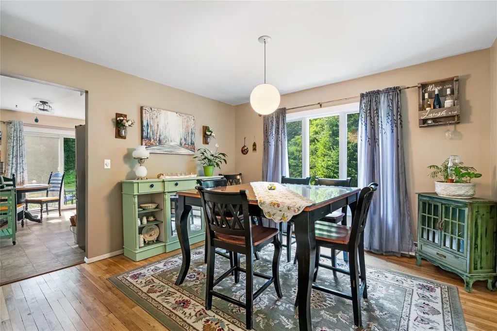 16 Short Way Shoreham NY 11786