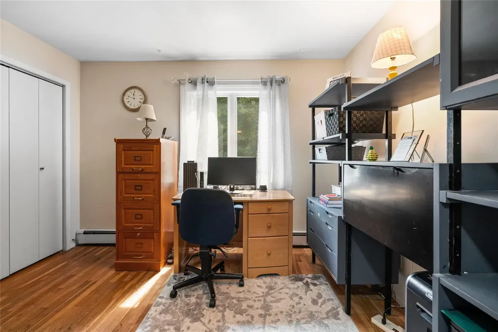16 Short Way Shoreham NY 11786