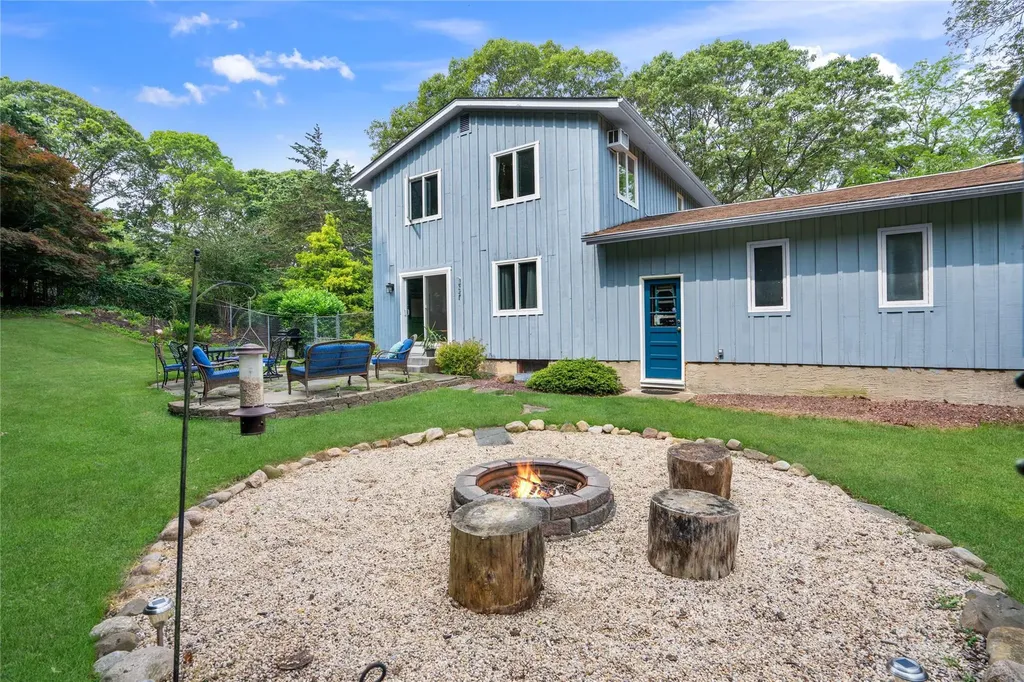 16 Short Way Shoreham NY 11786