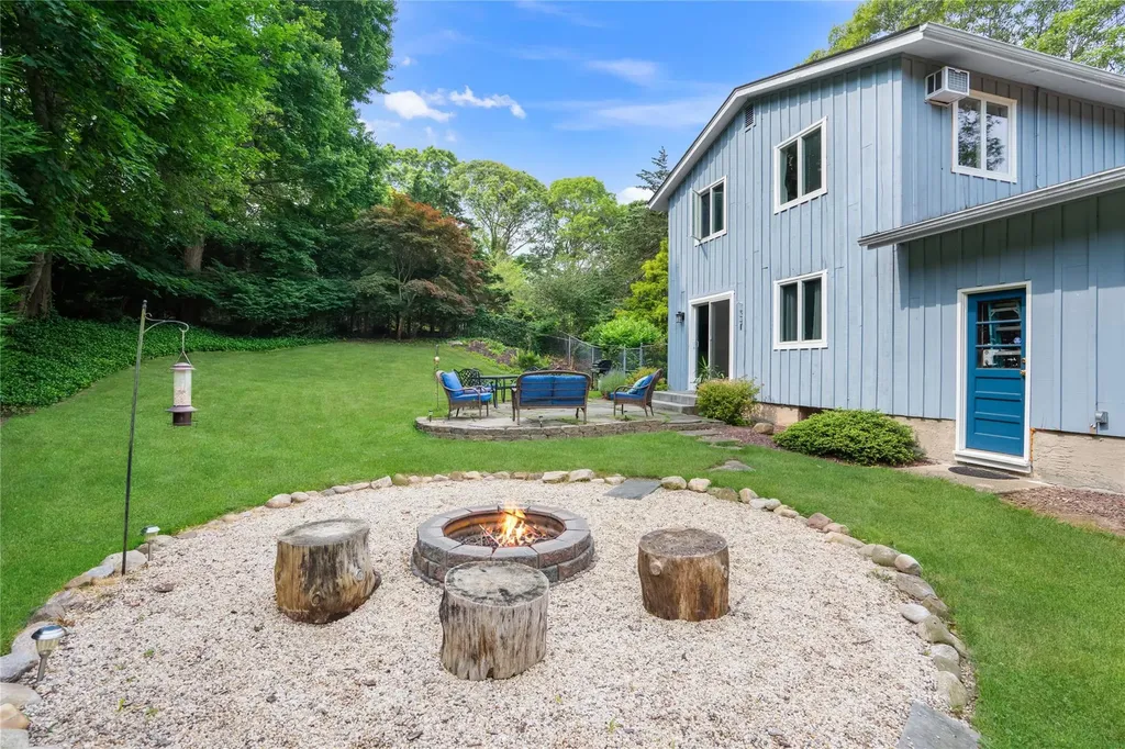 16 Short Way Shoreham NY 11786