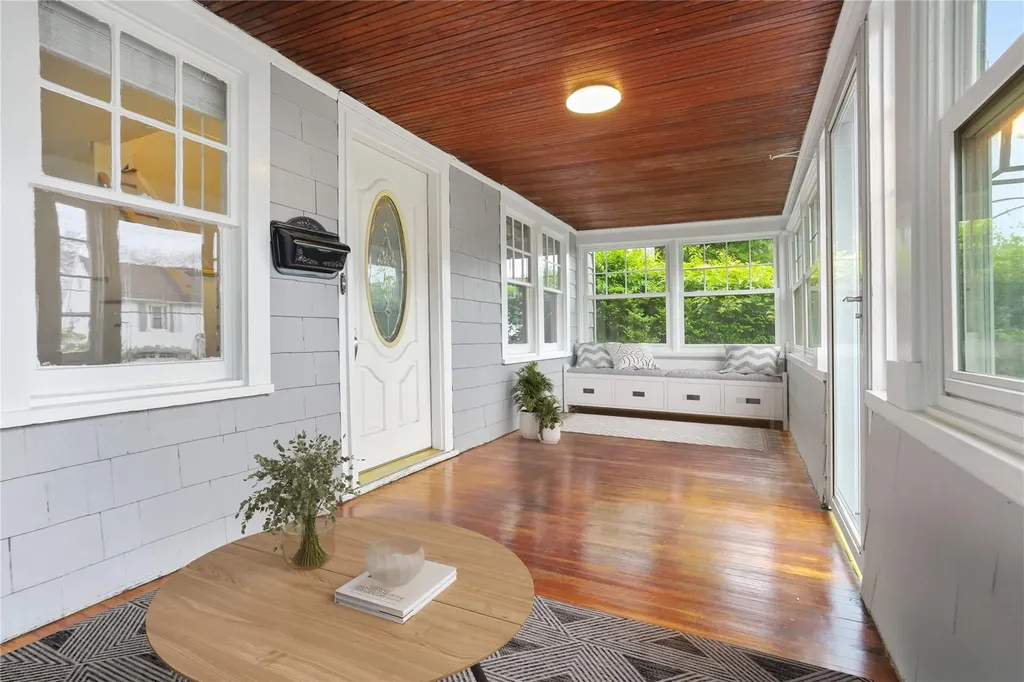 19 Deane Place Larchmont NY 10538