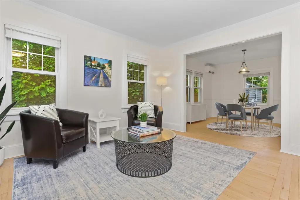 19 Deane Place Larchmont NY 10538