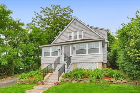 19 Deane Place Larchmont NY 10538