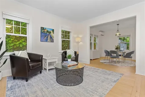 19 Deane Place Larchmont NY 10538