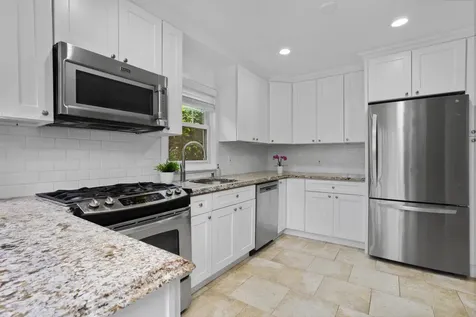 19 Deane Place Larchmont NY 10538