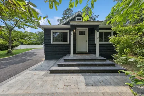 274 Dayton Avenue Manorville NY 11949