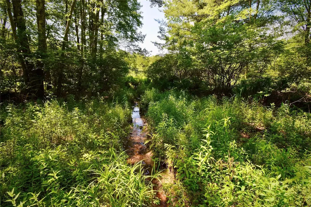 Route 52 Ellenville NY 12489