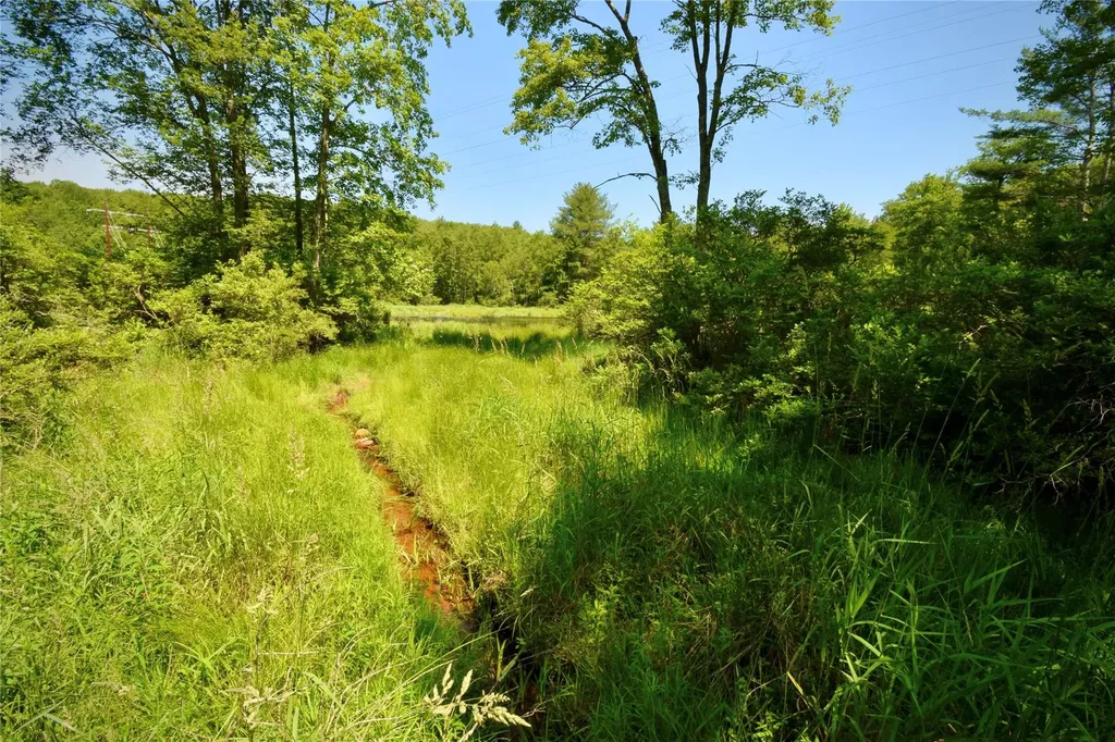 Route 52 Ellenville NY 12489