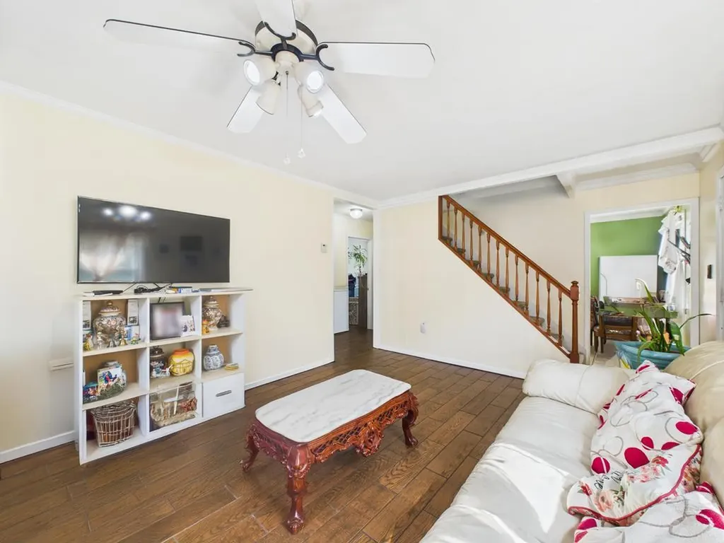 335 Loring Road Levittown NY 11756