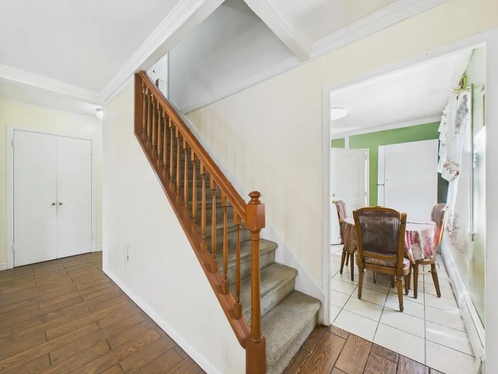 335 Loring Road Levittown NY 11756