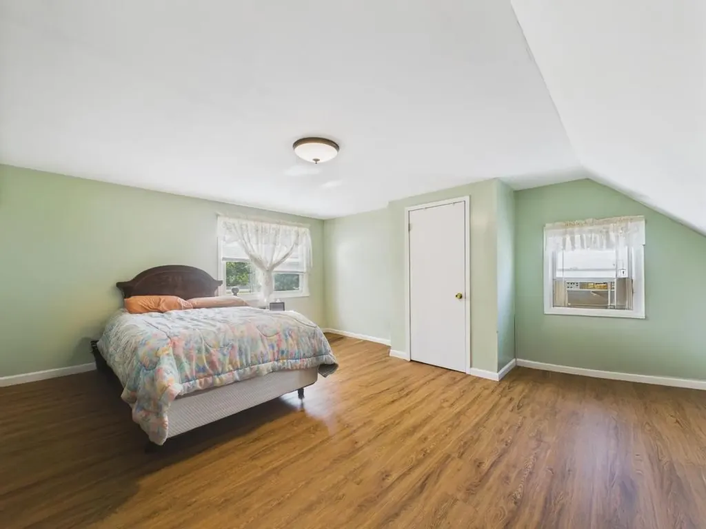 335 Loring Road Levittown NY 11756