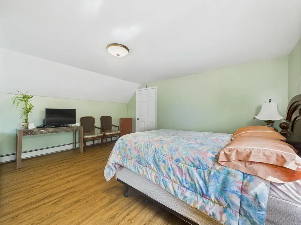 335 Loring Road Levittown NY 11756