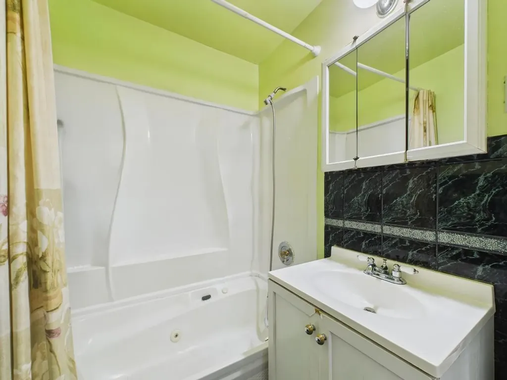 335 Loring Road Levittown NY 11756