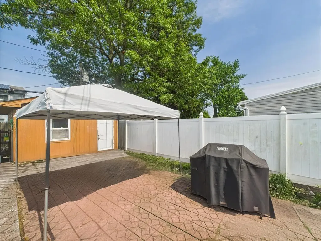 335 Loring Road Levittown NY 11756