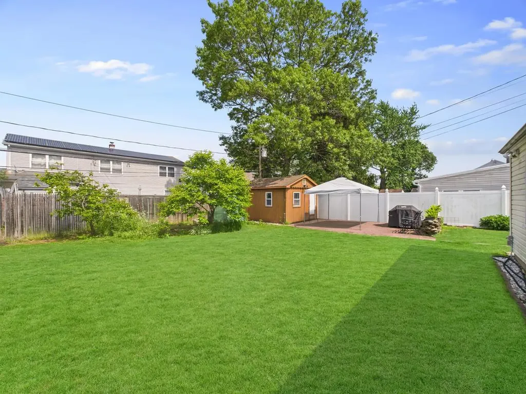 335 Loring Road Levittown NY 11756