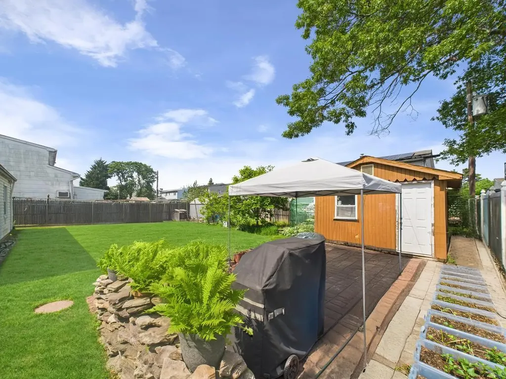 335 Loring Road Levittown NY 11756