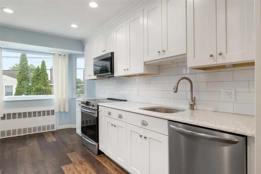 4100 Meadow Lane Seaford NY 11783