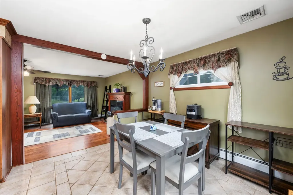 41 Circle Drive Hyde Park NY 12538