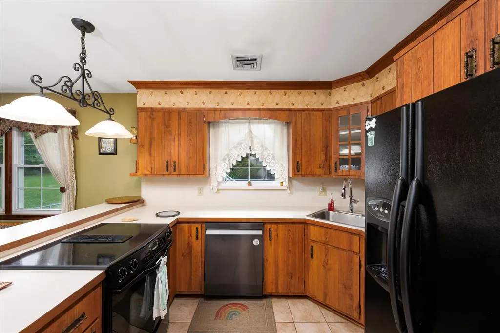 41 Circle Drive Hyde Park NY 12538