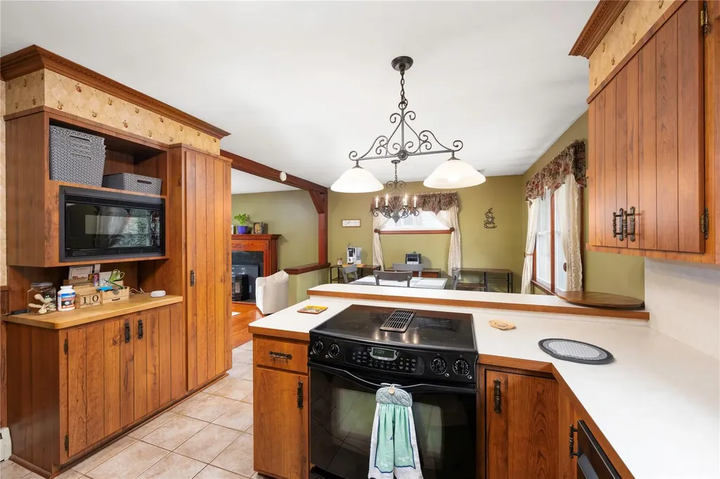 41 Circle Drive Hyde Park NY 12538