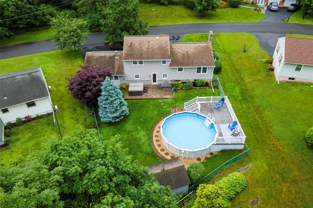 41 Circle Drive Hyde Park NY 12538
