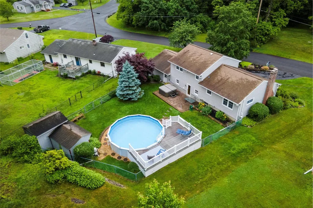 41 Circle Drive Hyde Park NY 12538