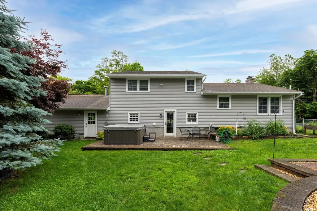 41 Circle Drive Hyde Park NY 12538