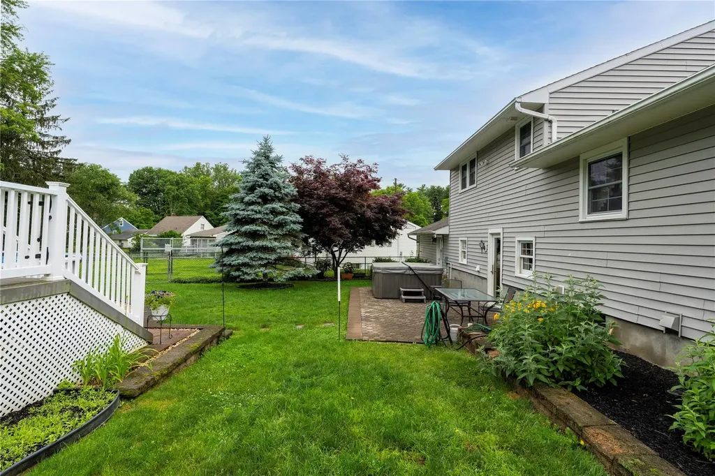 41 Circle Drive Hyde Park NY 12538