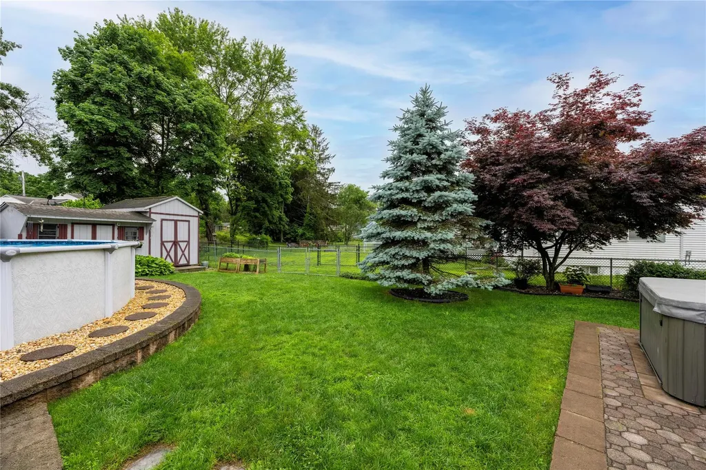 41 Circle Drive Hyde Park NY 12538