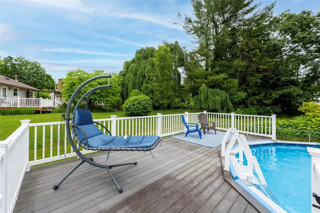 41 Circle Drive Hyde Park NY 12538