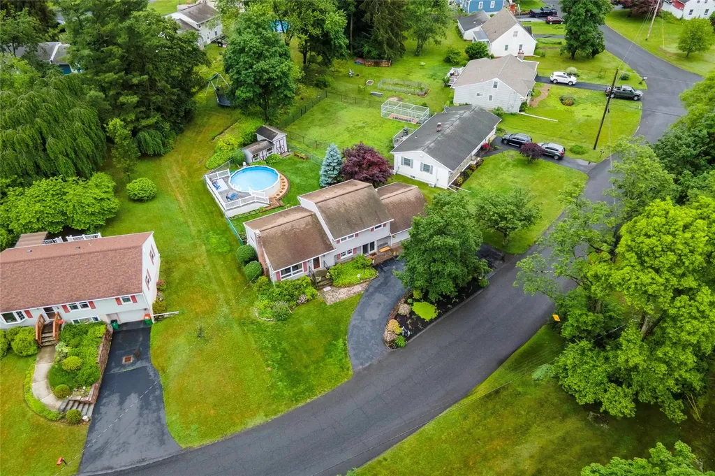 41 Circle Drive Hyde Park NY 12538