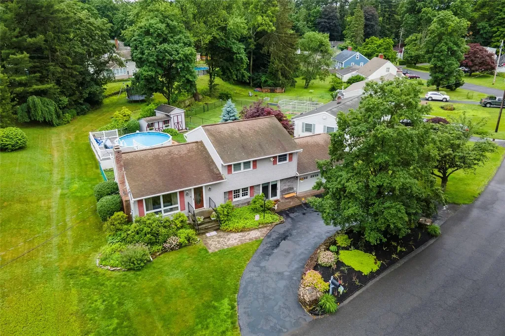41 Circle Drive Hyde Park NY 12538