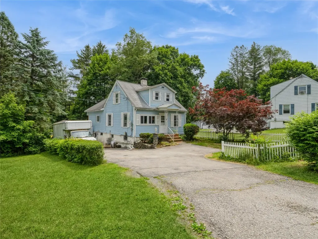 413 Vassar Road Poughkeepsie NY 12603