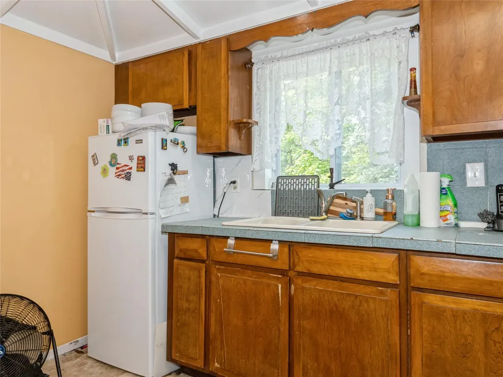 413 Vassar Road Poughkeepsie NY 12603