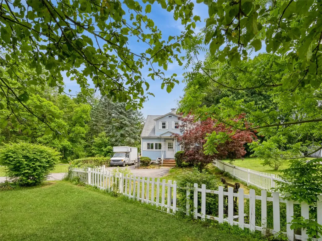 413 Vassar Road Poughkeepsie NY 12603