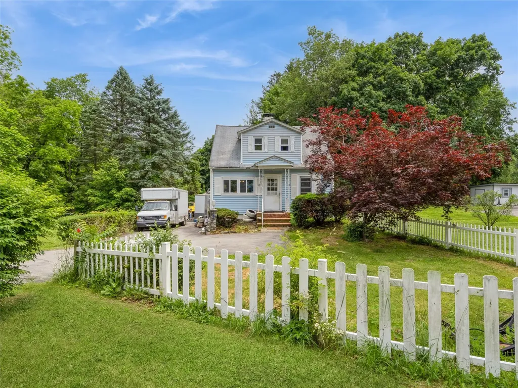 413 Vassar Road Poughkeepsie NY 12603
