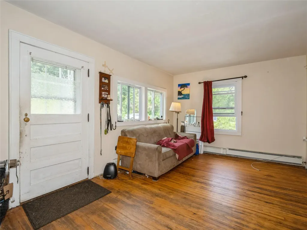 413 Vassar Road Poughkeepsie NY 12603
