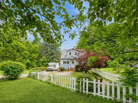 413 Vassar Road Poughkeepsie NY 12603