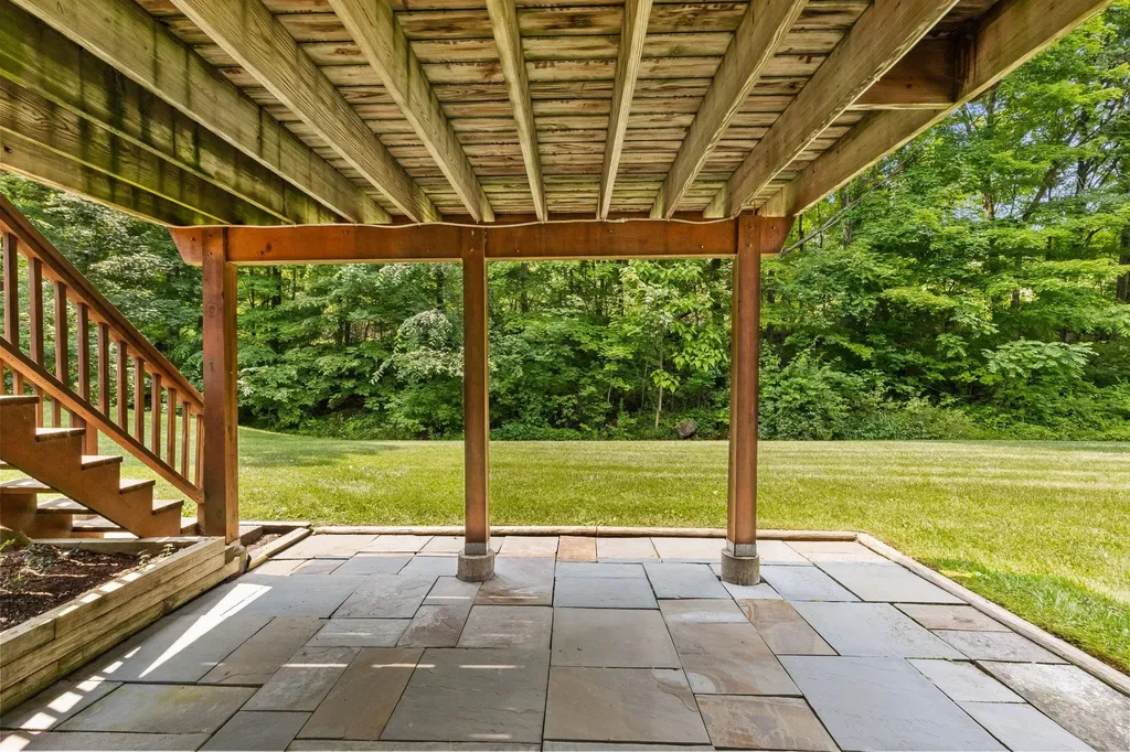 59 Krystal Drive Somers NY 10589