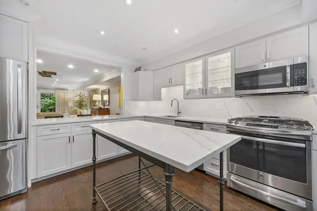 1054 Boston Post Road Rye NY 10580