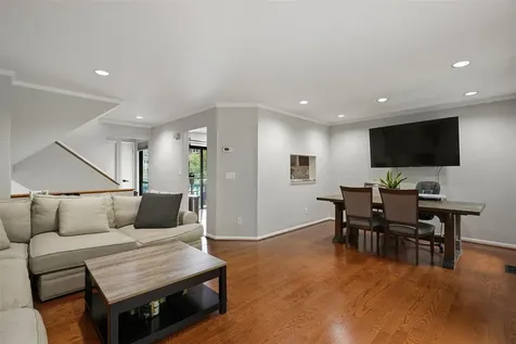 33 Fawn Court Ossining NY 10562