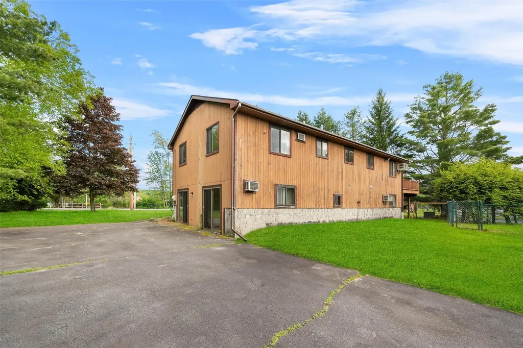 17 Old Congress Road Monticello NY 12701