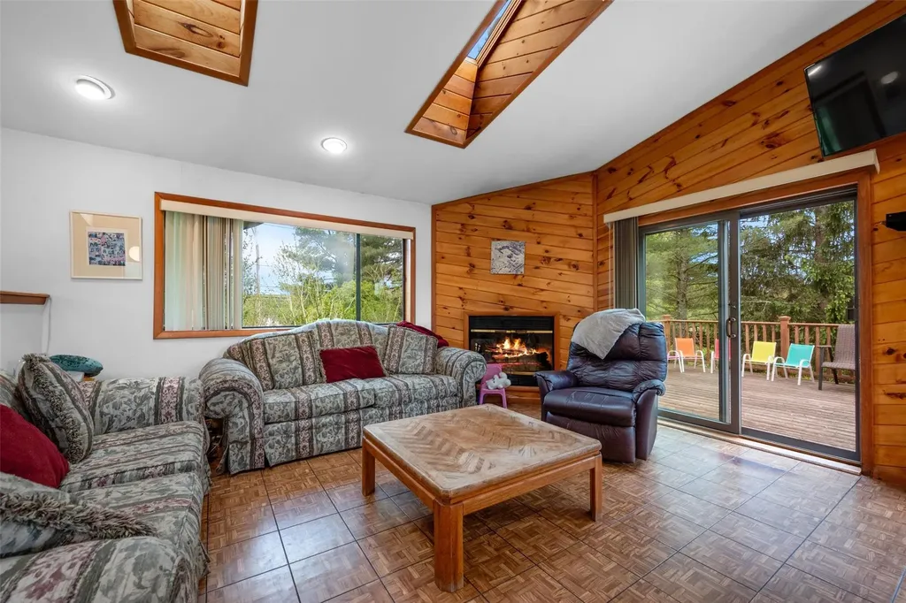 17 Old Congress Road Monticello NY 12701