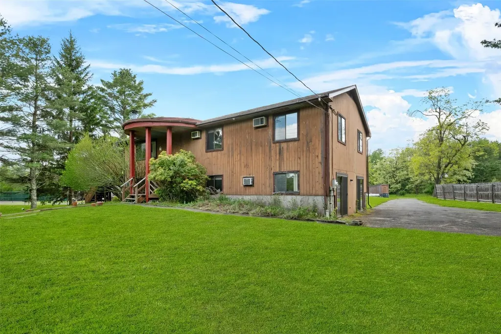 17 Old Congress Road Monticello NY 12701