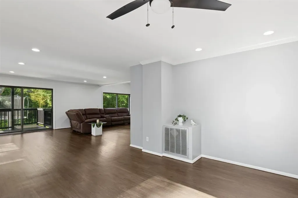 50 Noahs Path Rocky Point NY 11778