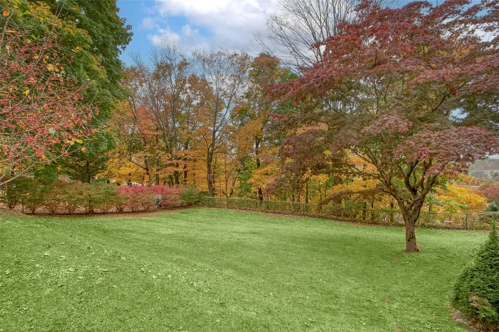 25 Fountain Drive Valhalla NY 10595