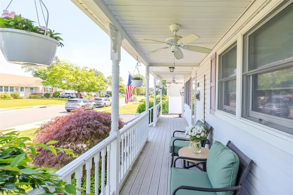 4 Underhill Avenue Syosset NY 11791