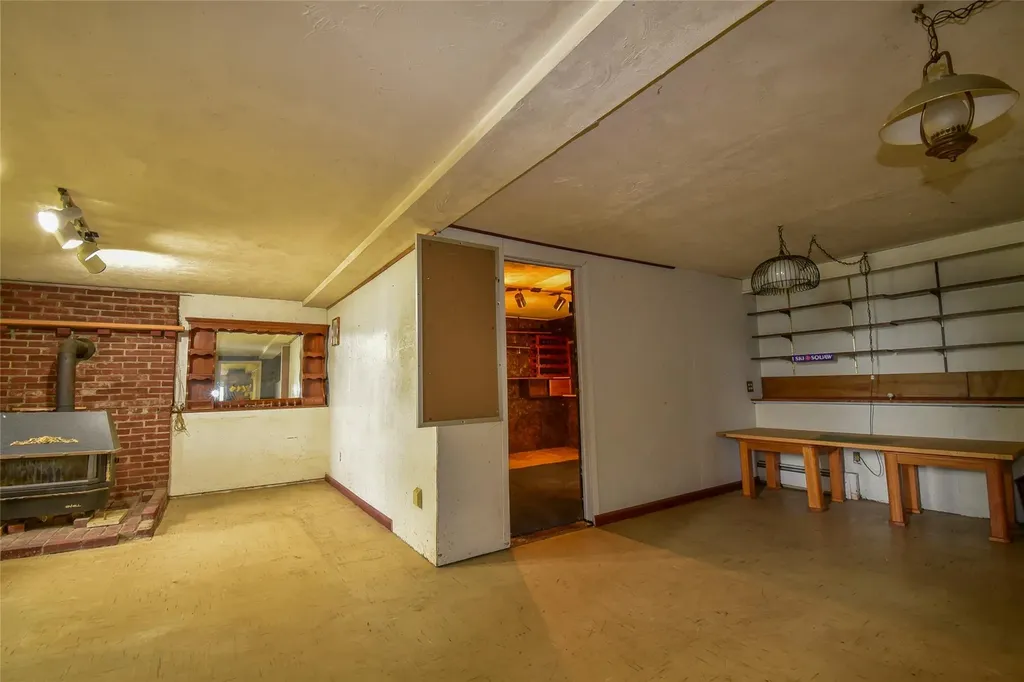 668 Hawkins Road E Coram NY 11727