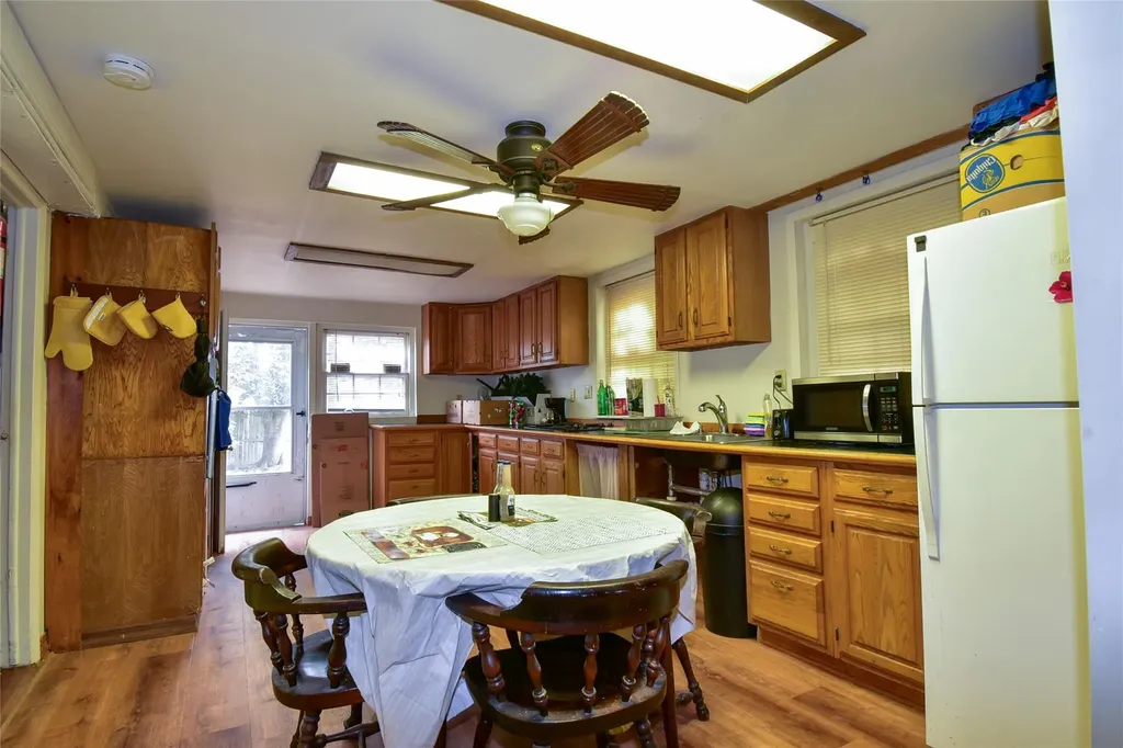 668 Hawkins Road E Coram NY 11727