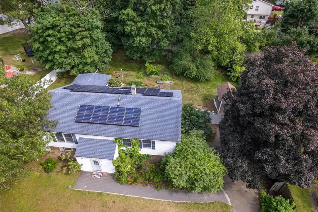 668 Hawkins Road E Coram NY 11727